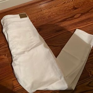 American Eagle white jegging / new with tags